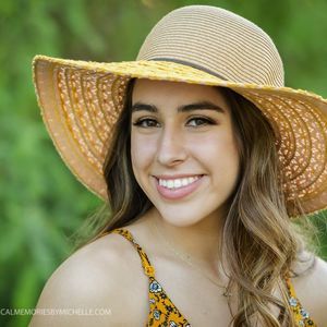 Meet your Posher, Cassandra